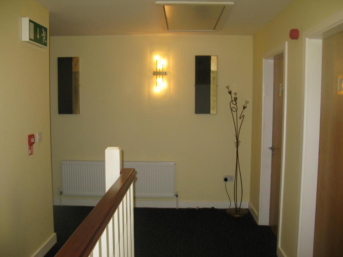 קילקני Laragh House B&B מראה חיצוני תמונה