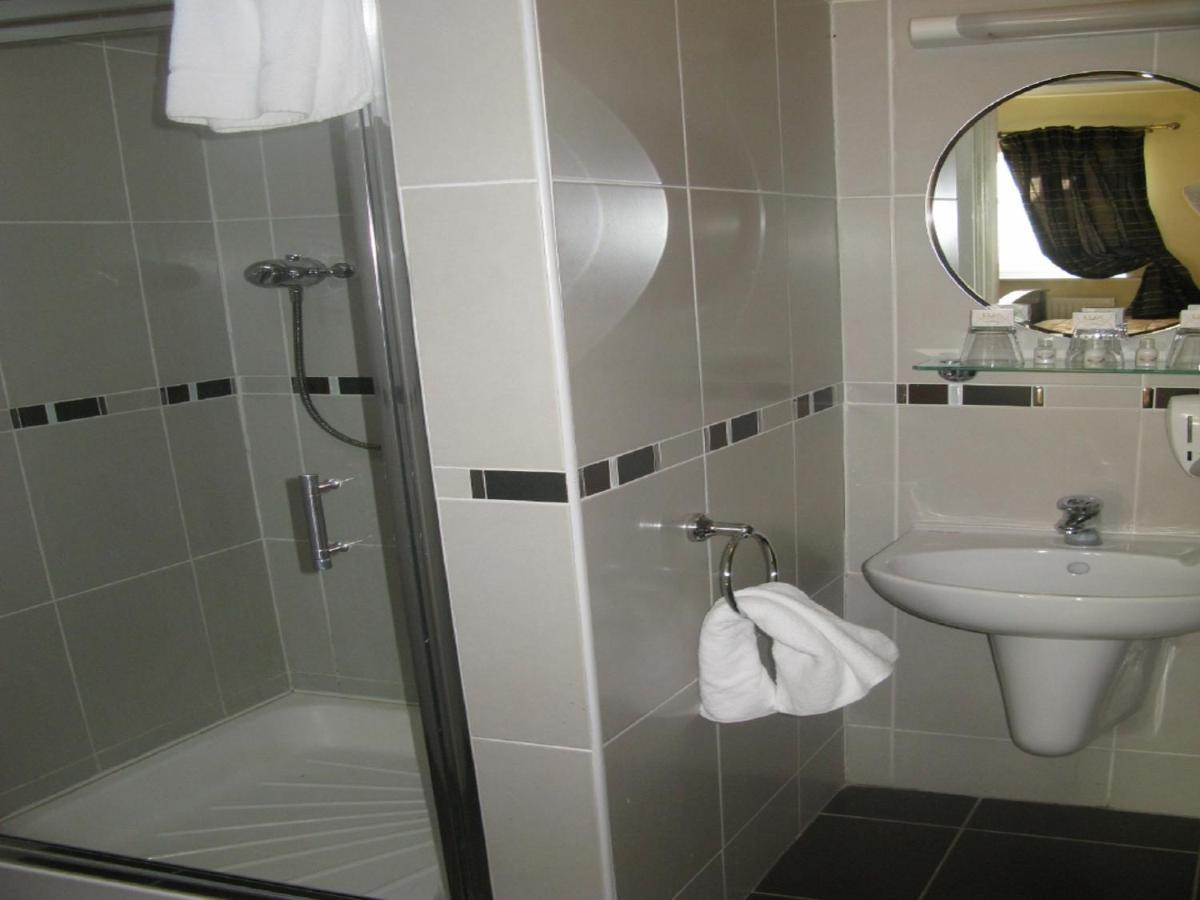 קילקני Laragh House B&B מראה חיצוני תמונה