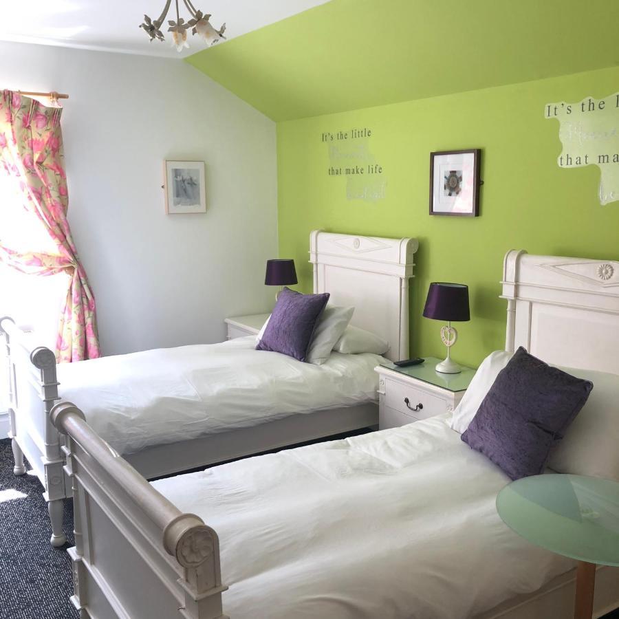 קילקני Laragh House B&B מראה חיצוני תמונה